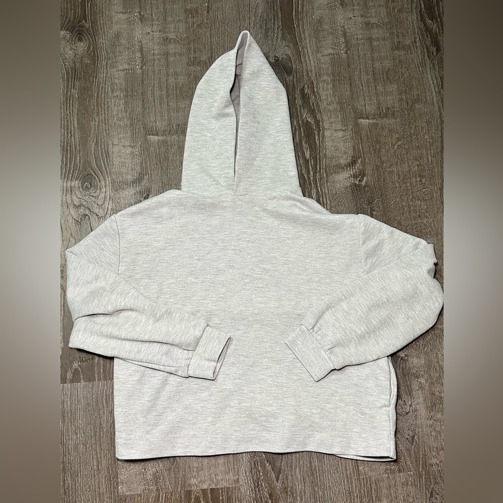 Zara grey cropped hoodie size small rn 77302
